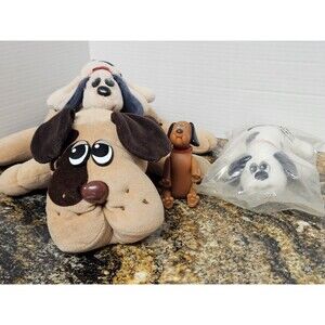 Lot Of 4 Vintage Pound Puppies Tonka Plush Stuffed Animal Dog Toys